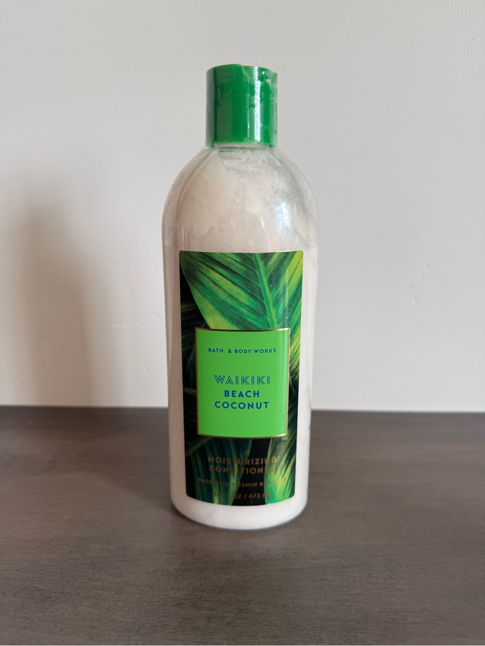 Bath & Body Works Waikiki Beach Coconut Moisturizing Conditioner New and Sealed